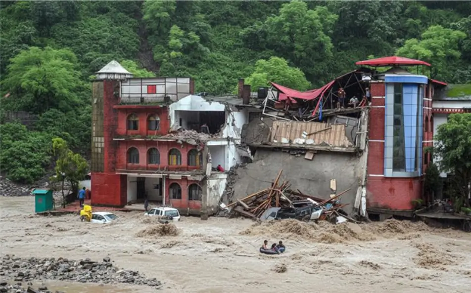 Cloudburst in Uttarakhand Dehradun.