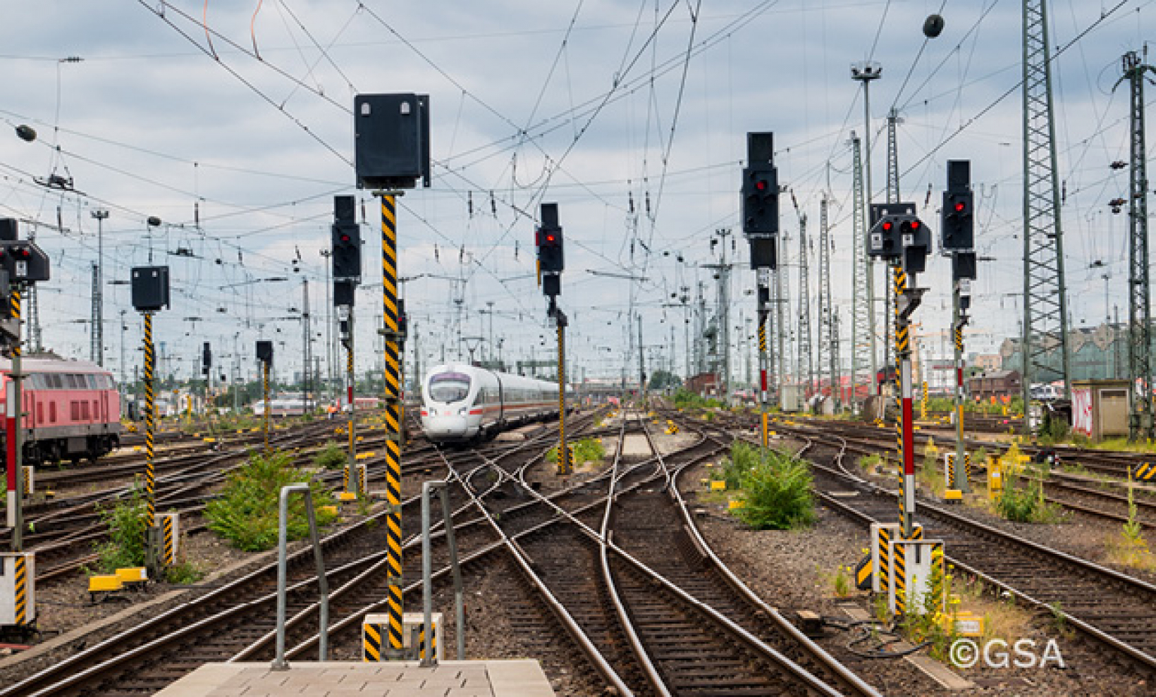 tamper-proof signalling systems